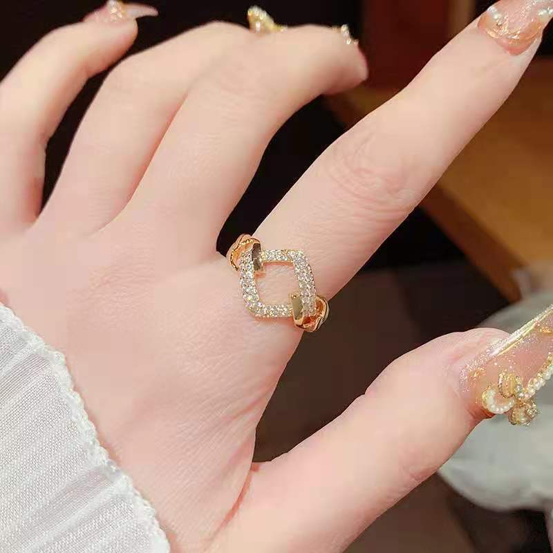 Themis Hermes